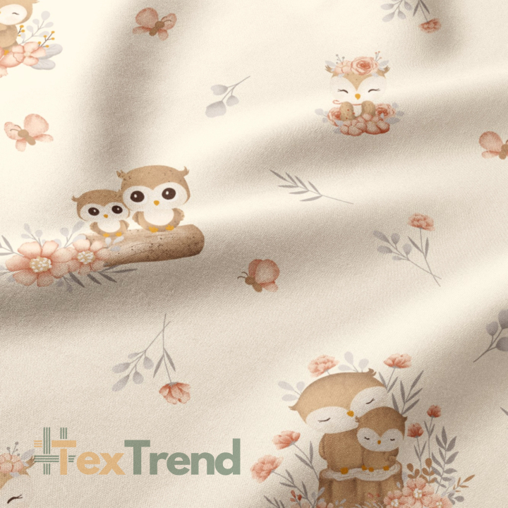 100% Baumwolle Eulen mit Blumen auf hellpfirsichfarbenem Hintergrund