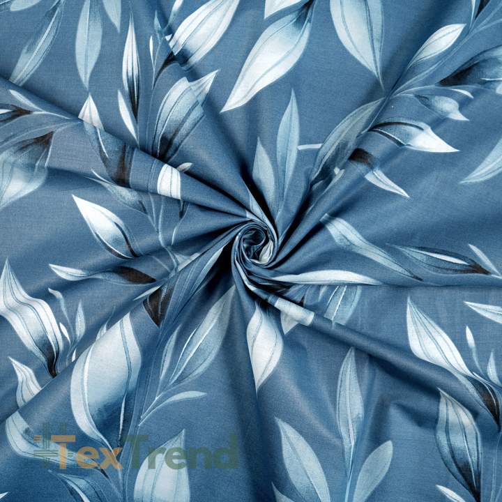 100% Baumwolle blaue Blätter auf jeansfarbenem Hintergrund - 220 cm