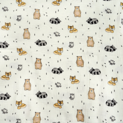 Muslin Double Gauze mit Füchsen und Waschbären auf Ecru