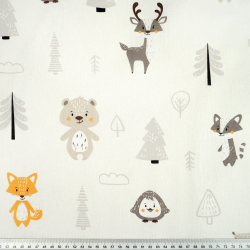 100% Baumwolle mit Tieren und Bäumen auf ecrufarbenem Hintergrund