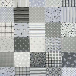 100 % Baumwolle Patchwork Blumen grau-blau