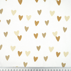 100% Baumwolle Herzen beige-braun auf weißem Hintergrund