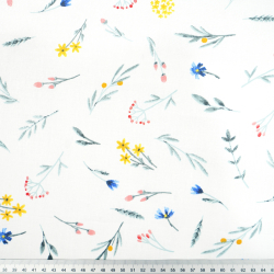 100% Baumwolle mit bunten Blumen auf Salbeizweigen auf weißem Hintergrund