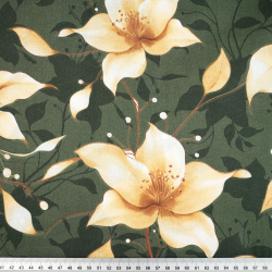 100% Baumwolle mit Vanilleblumen auf dunkelgrünem Hintergrund