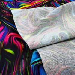 Baumwoll French Terry Stoff - abstrakt blau-rosa auf schwarzem Hintergrund