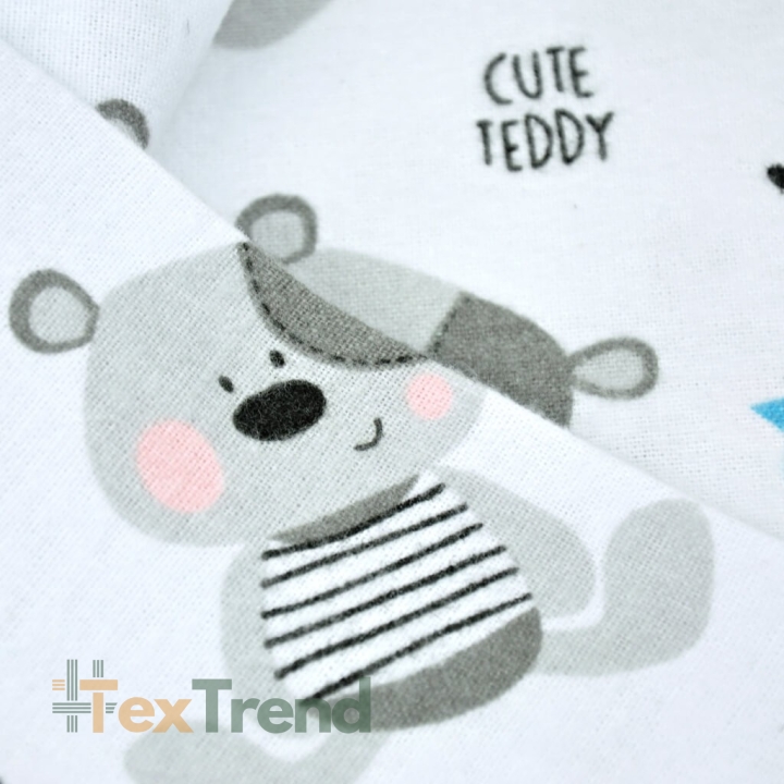 Flanellstoff / Baumwollflanell – weich – Teddy Bären grau mit blauen Sternen auf weißem Hintergrund