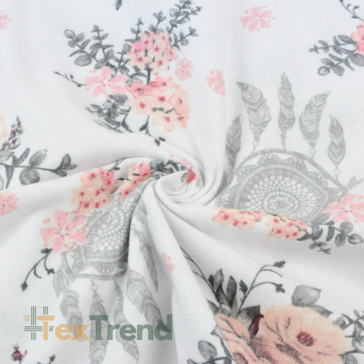 Flanellstoff / Baumwollflanell – weich – Traumfänger mit rosa Rosen auf weißem Hintergrund