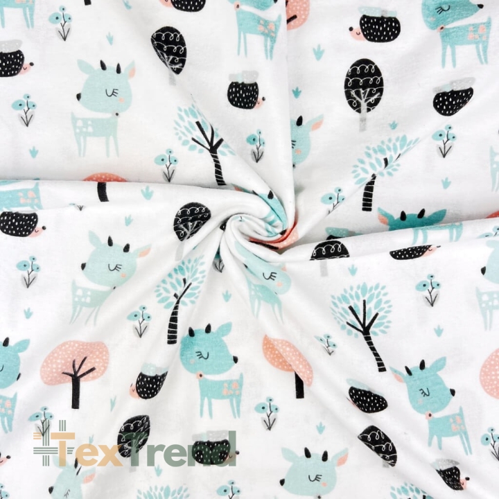Flanellstoff / Baumwollflanell – weich – Rehe mint mit Bäumen auf weißem Hintergrund