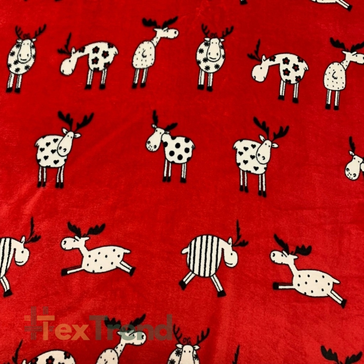 Kuschelfleece Stoff – Kinder Muster - Elche auf rotem Hintergrund