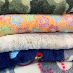 Kuschelfleece Stoff – Kinder Muster - MIX Reste, Endstücke - 1kg