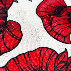 Cordura Stoff / Oxford Stoff – wasserdicht – Mohnblumen auf weißem Hintergrund