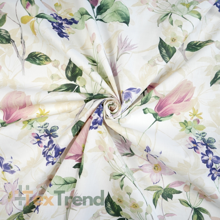 100% Baumwolle Magnolienblüten mit Clematis auf weißem Hintergrund - 220 cm
