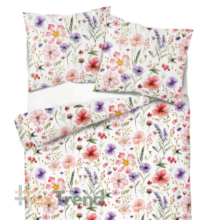 Baumwollsatin mit Blumenmuster in rosa, aprikose und lila auf weißem Hintergrund